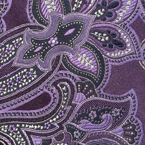Nordstrom Purple Paisley Jacquard Mens Silk Tie 61 x 3.25 Long USA - Picture 2 of 6